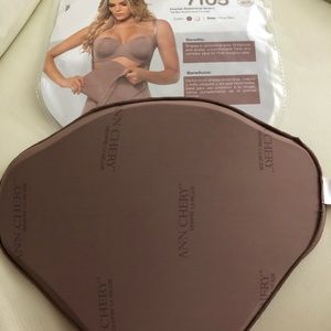 Ann Chery Abdomens Board one size